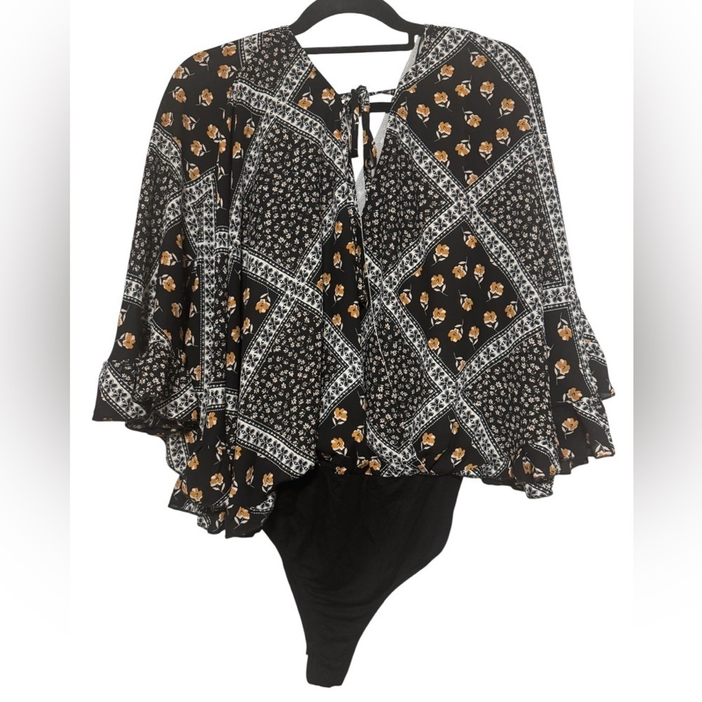 Heyson Women’s Floral Blakely Bodysuit. Size Medium NWT - Picture 4 of 5